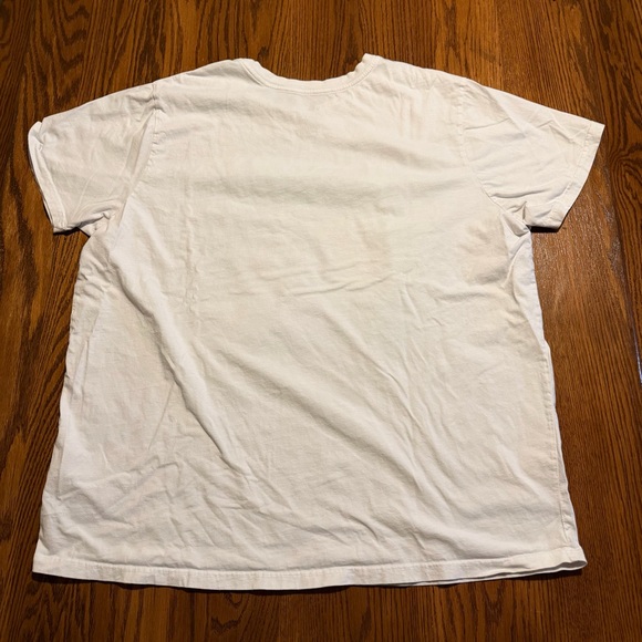 Walt Disney World XXL white tshirt with great vintage‎ logo and colors - Picture 6 of 7